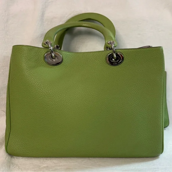 Dior Green Pebbled Leather Medium Issime Shopper Tote with Detachable Pouch - Picture 2 of 10